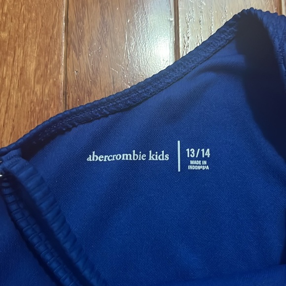 Abercrombie kids one piece swim, girls 13/14 - Picture 2 of 2